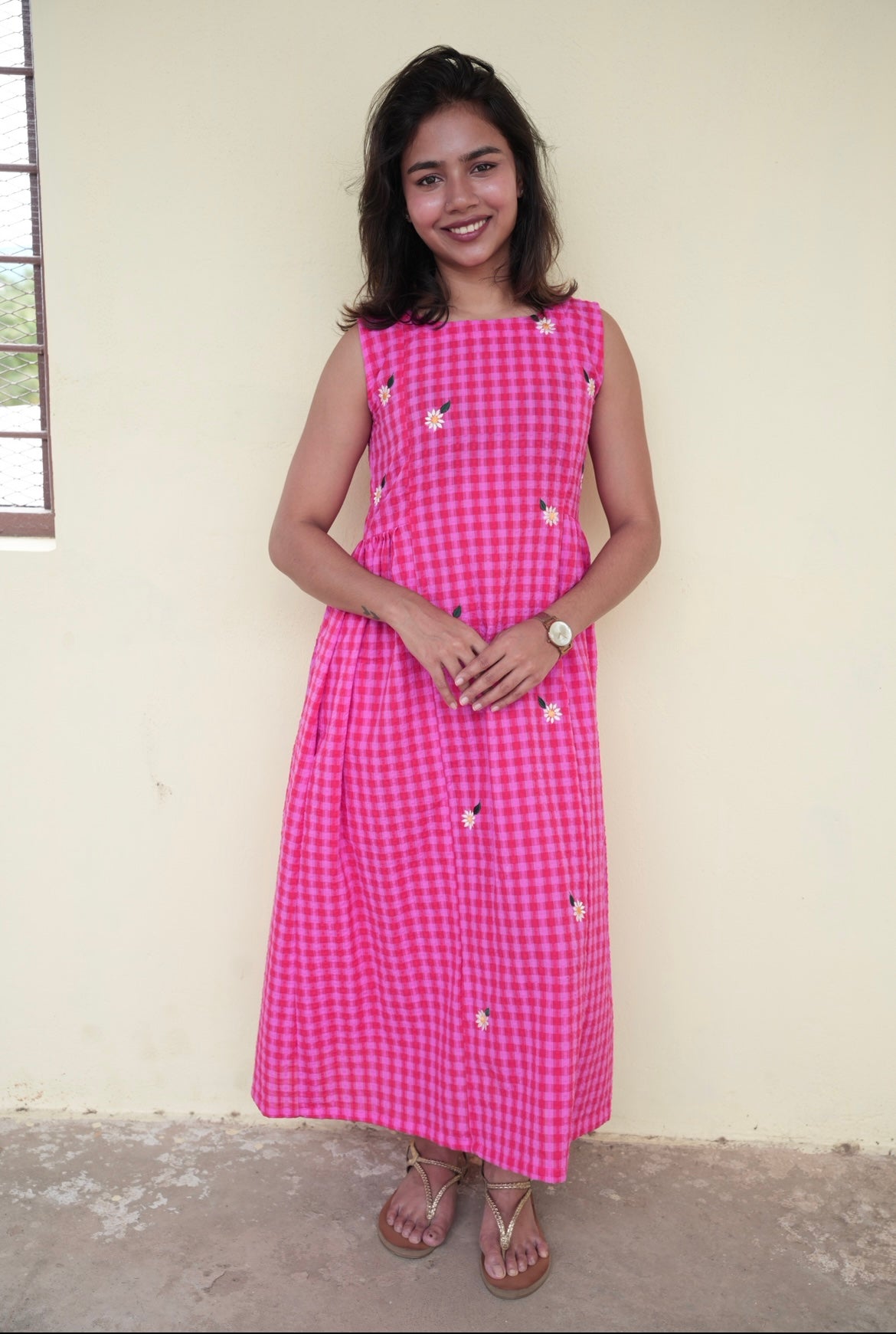 Pink gingham daisy